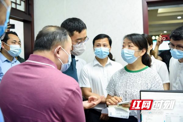 重庆最新医保套现24小时微信方法分析(最方便真实的重庆医保卡提现套取微信方法)